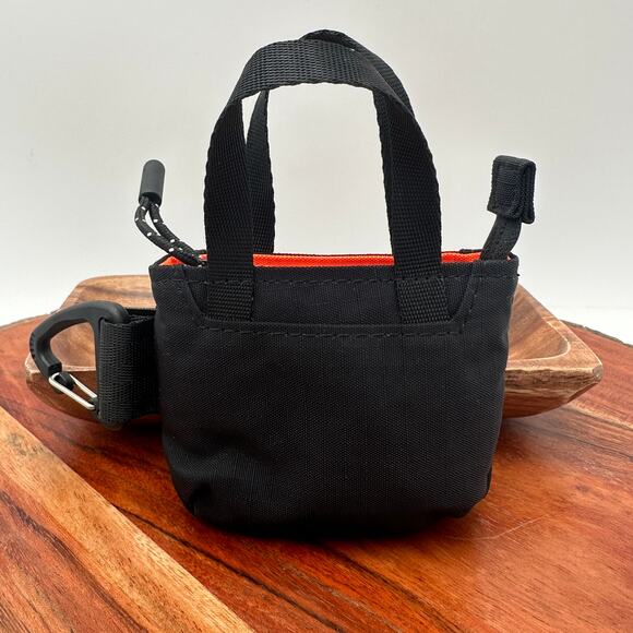 NWOT Alpaka Micro Tote Black Carabiner Zipped Utility Cord EDC Travel - Picture 2 of 9